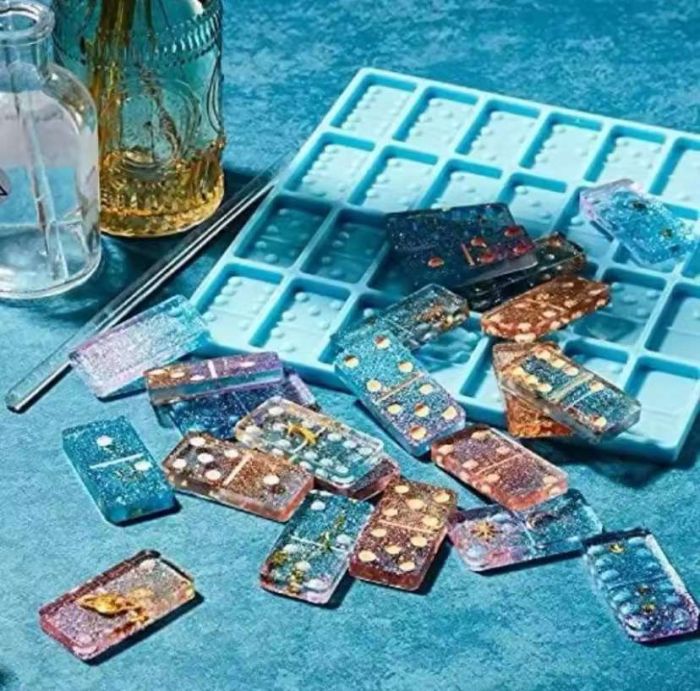 Молд Доміно