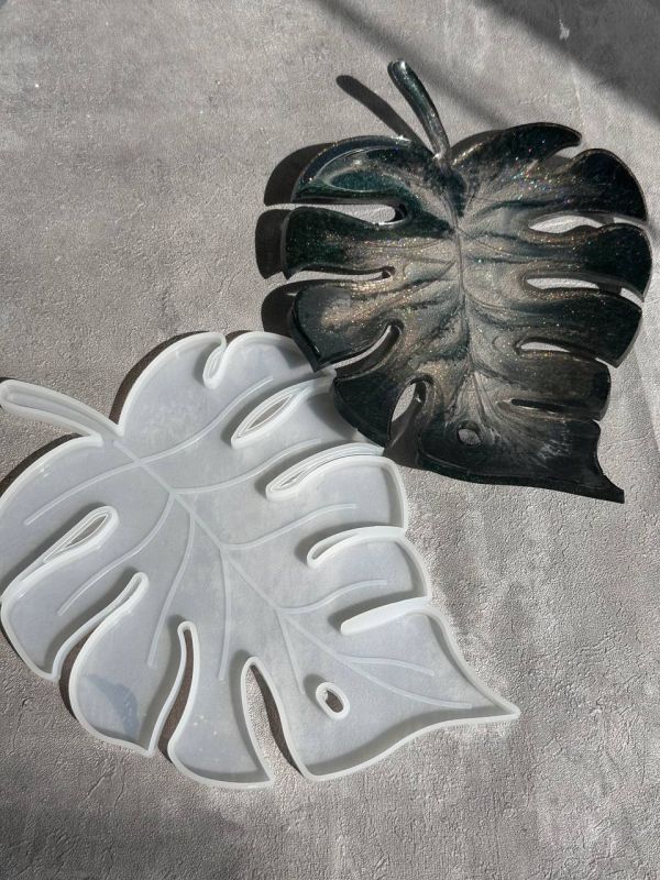 Монстера молд великий