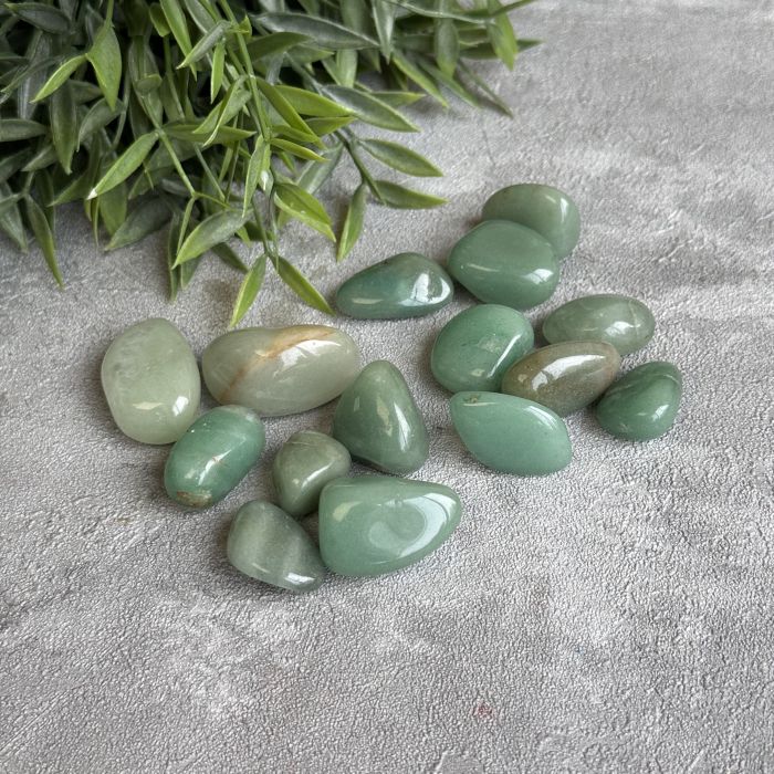 Натуральне каміння Авантюрин зелений 12-35мм