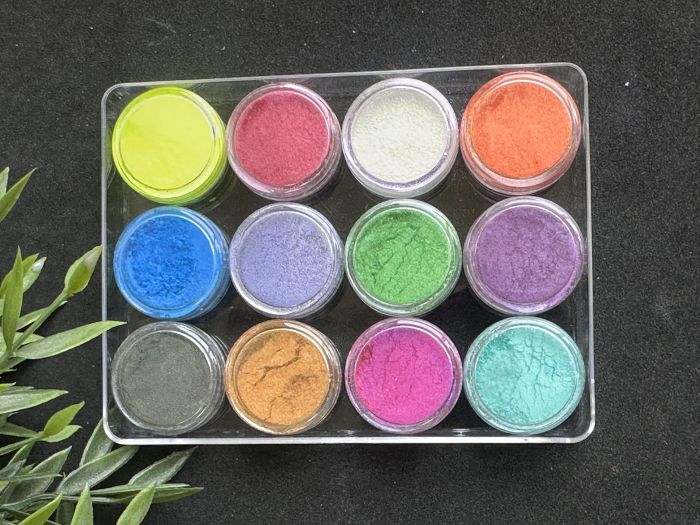 Набір перламутрових барвників 12 шт по 3 г яскраві пігменти для епоксидної смоли гіпсу свічок декору